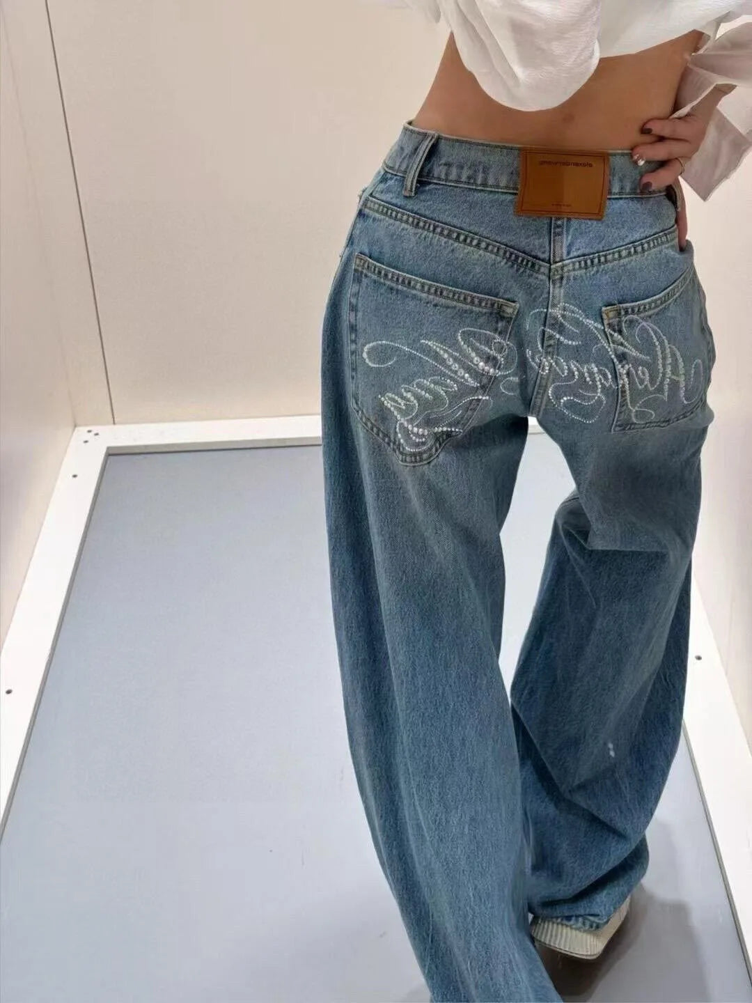 Women's Gradient Wide Leg Jeans – Low-Rise Straight Denim Pants