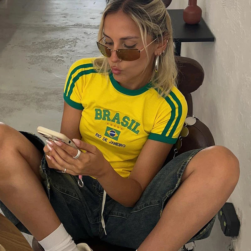 Women’s Y2K Brazil Graphic Crop T-Shirt