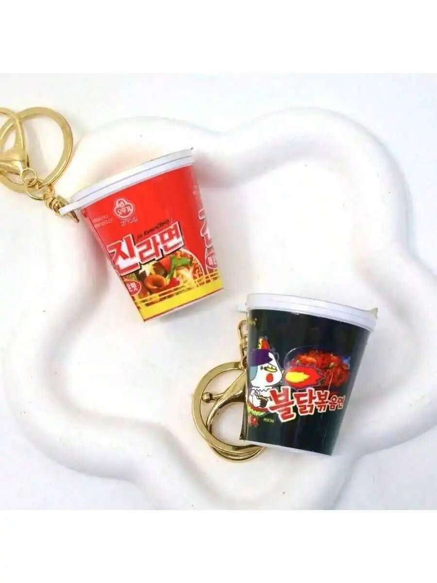 Korean Instant Noodle Bag Keychain – Mini Fast Food Pendant with O-Ring Clip
