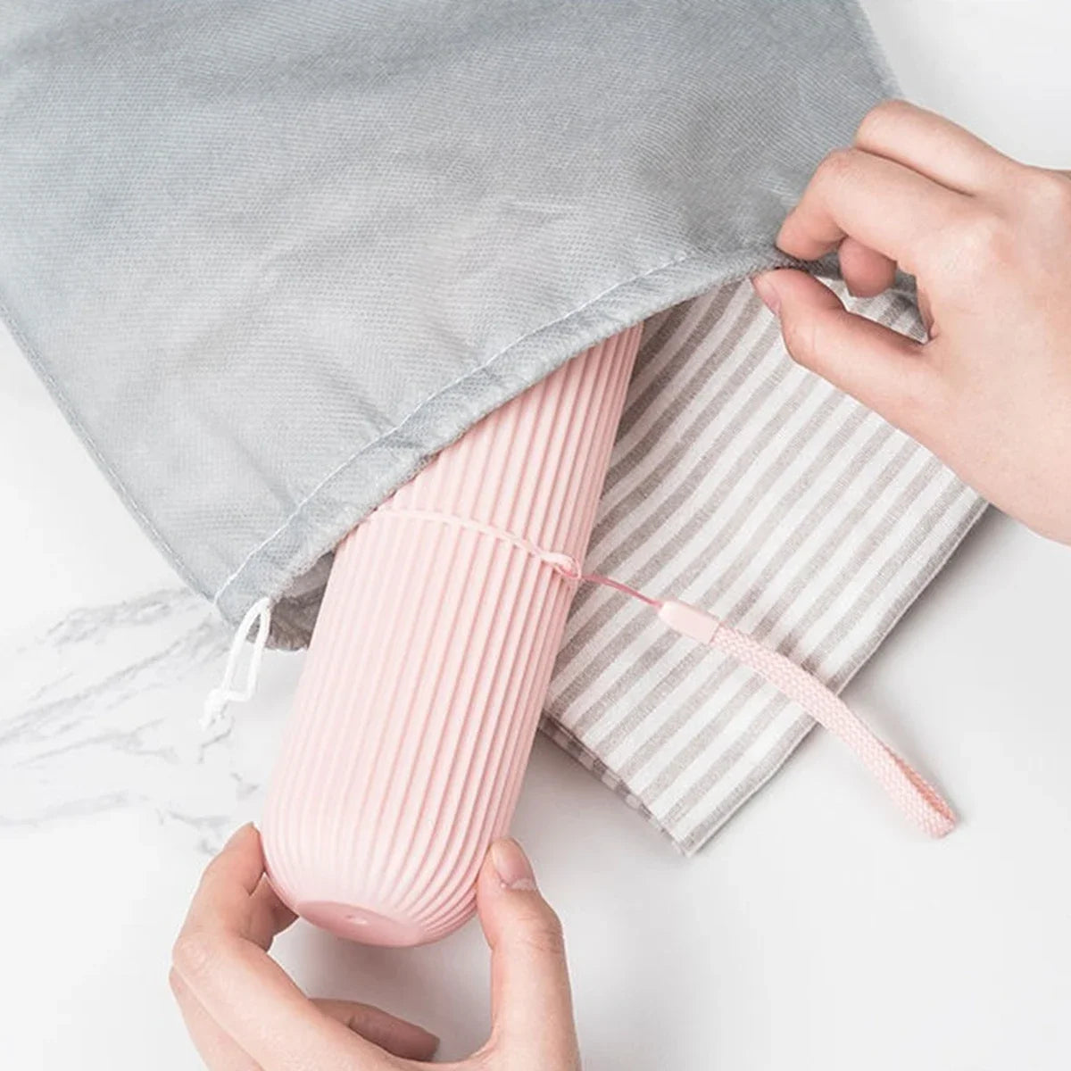 Portable Travel Toothbrush & Toothpaste Holder Case – Protective Dental Storage Organizer